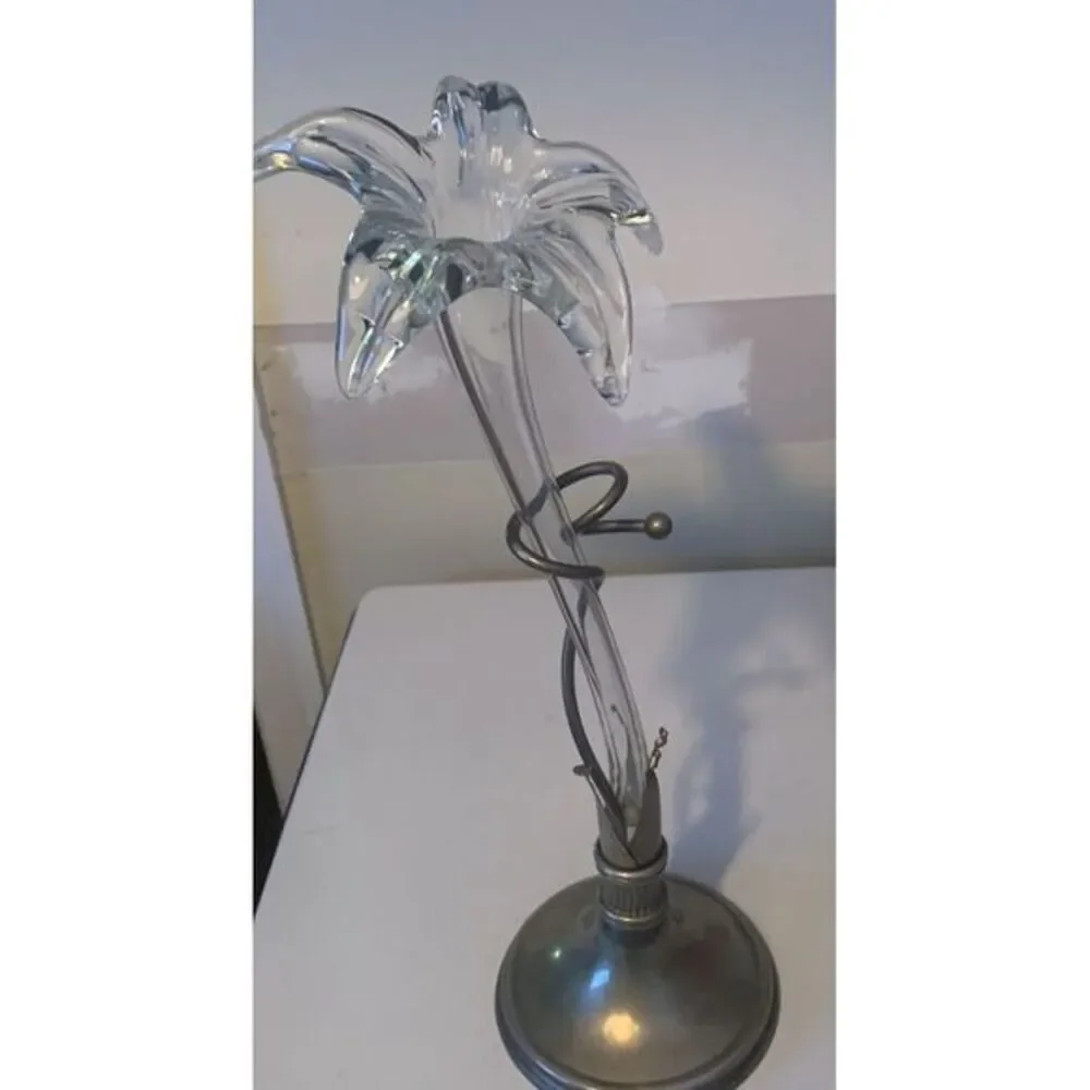 Vintage Blown Glass Lily Vase Art In Silver Tone Base Mid century‎